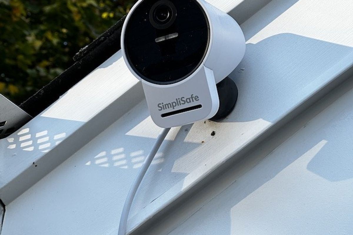 a photo of SimpliSafe Outdoor Security Camera Series 2 with Active Guard 